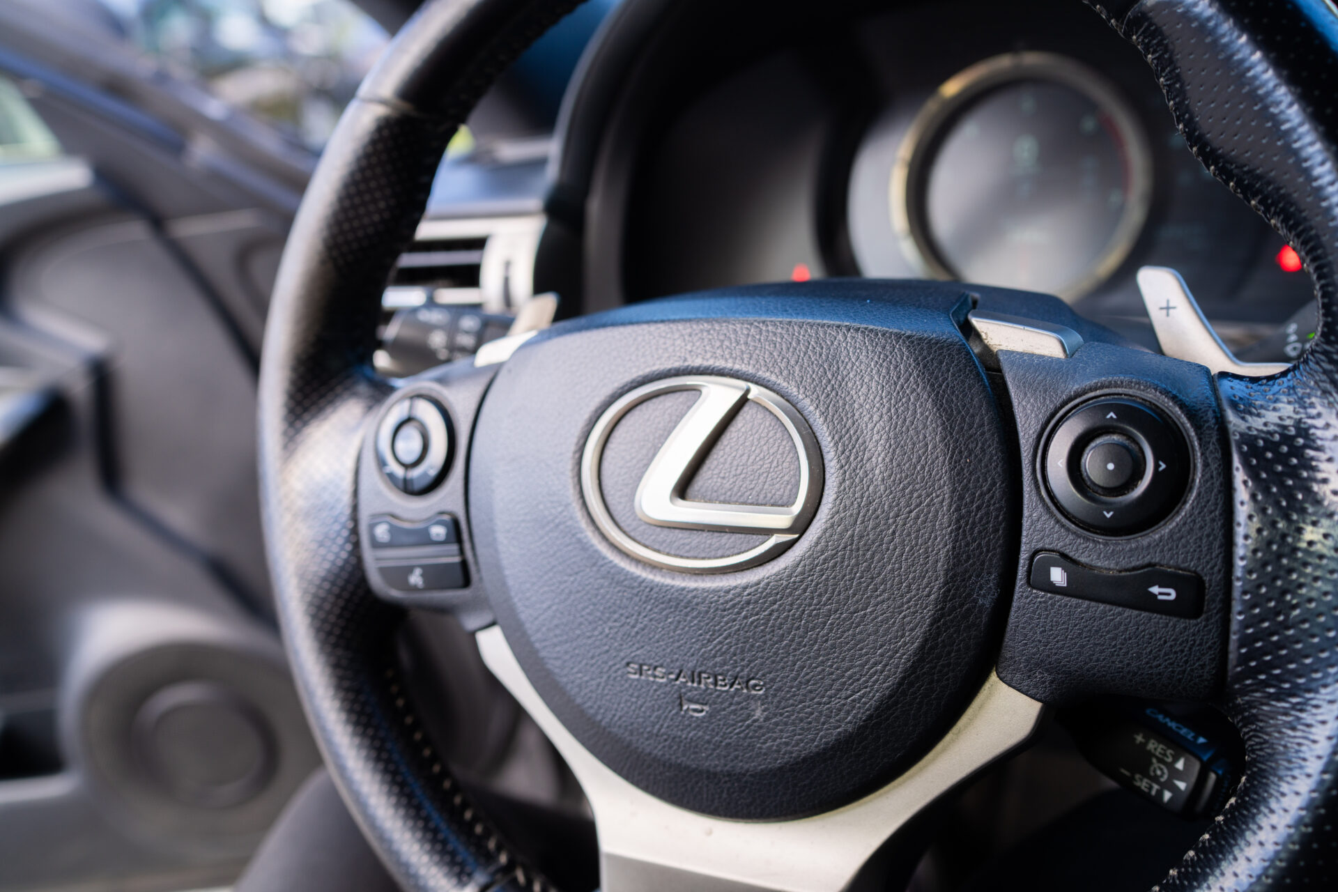 Lexus
