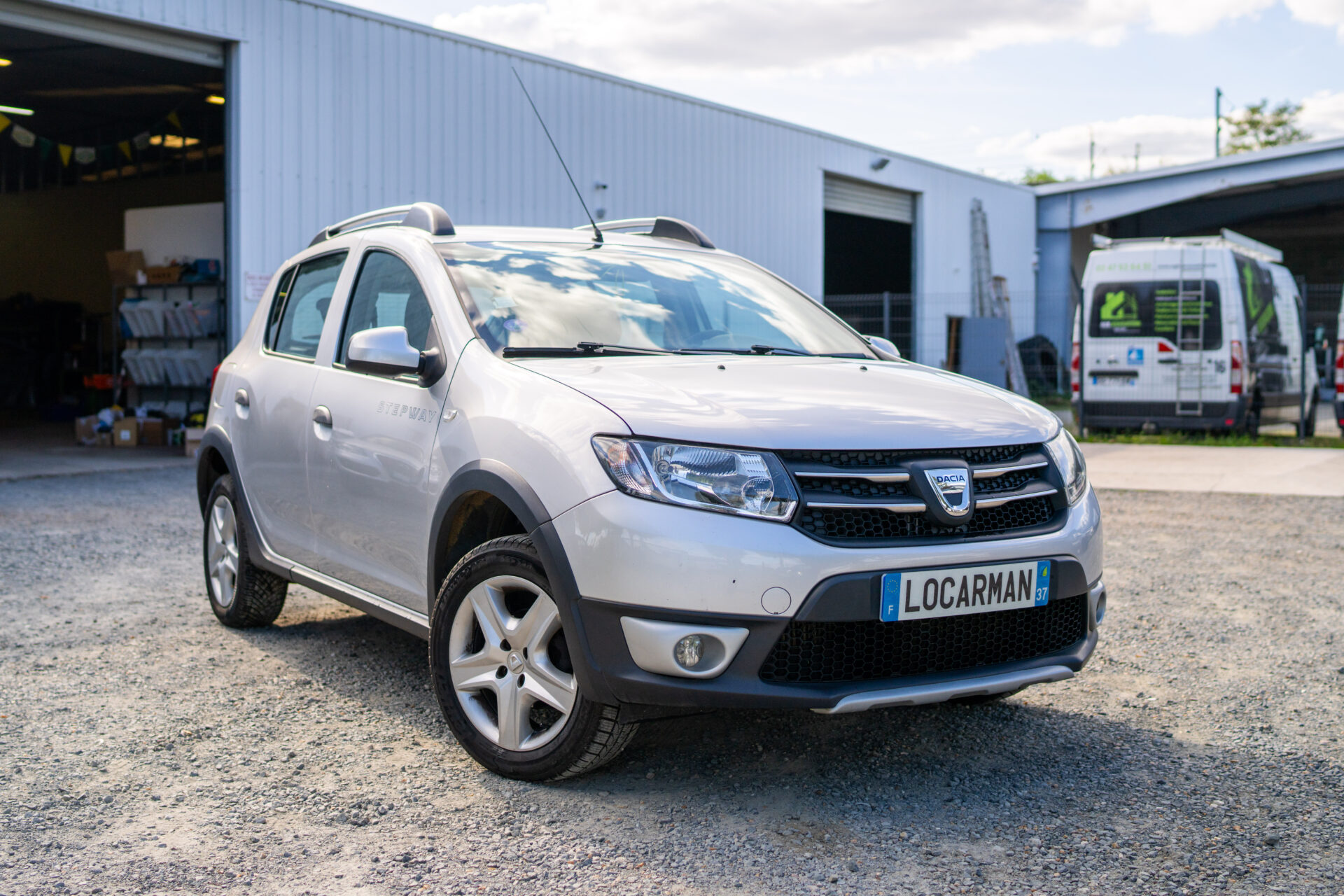Dacia gris ste
