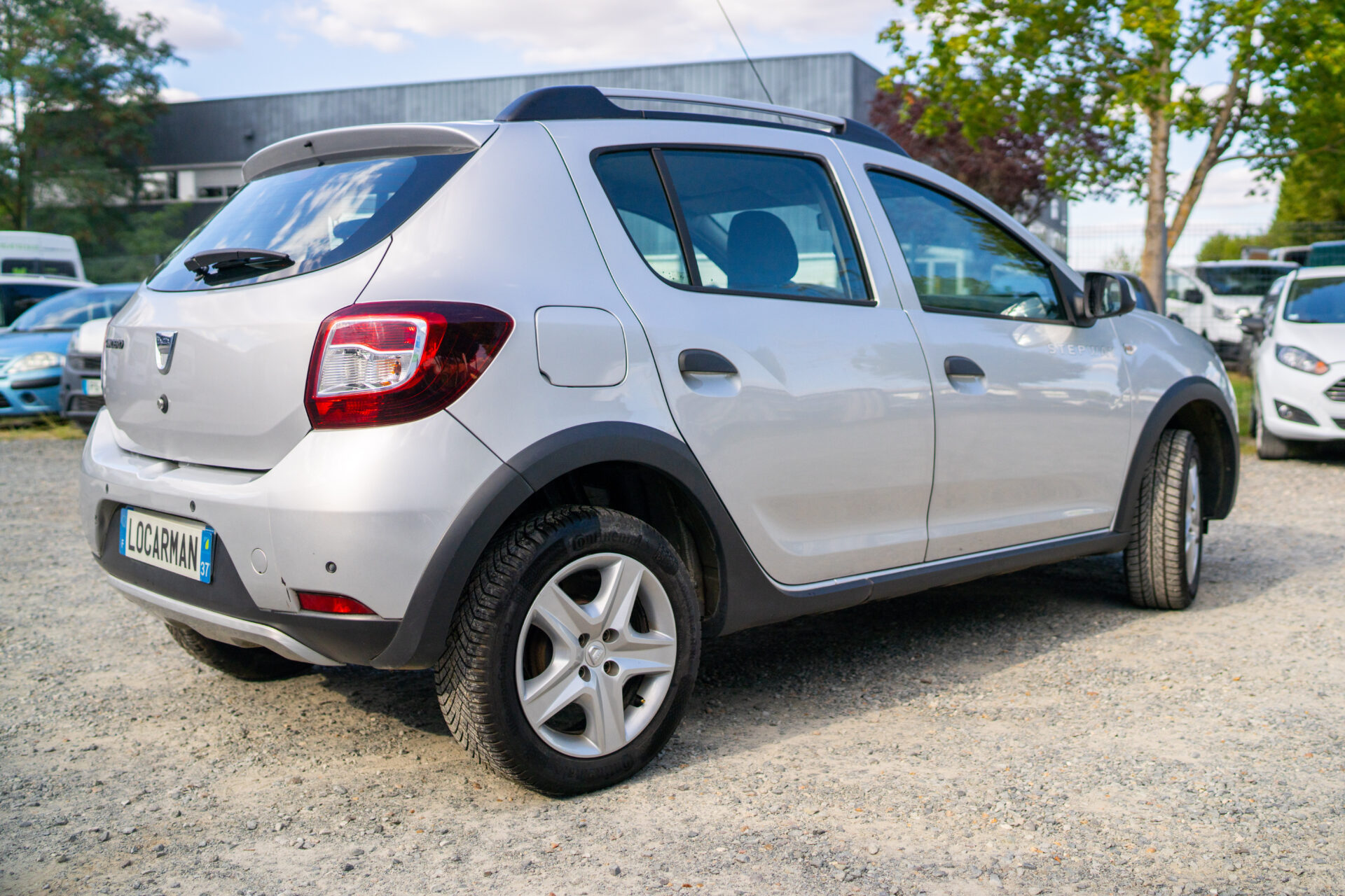 Dacia gris ste