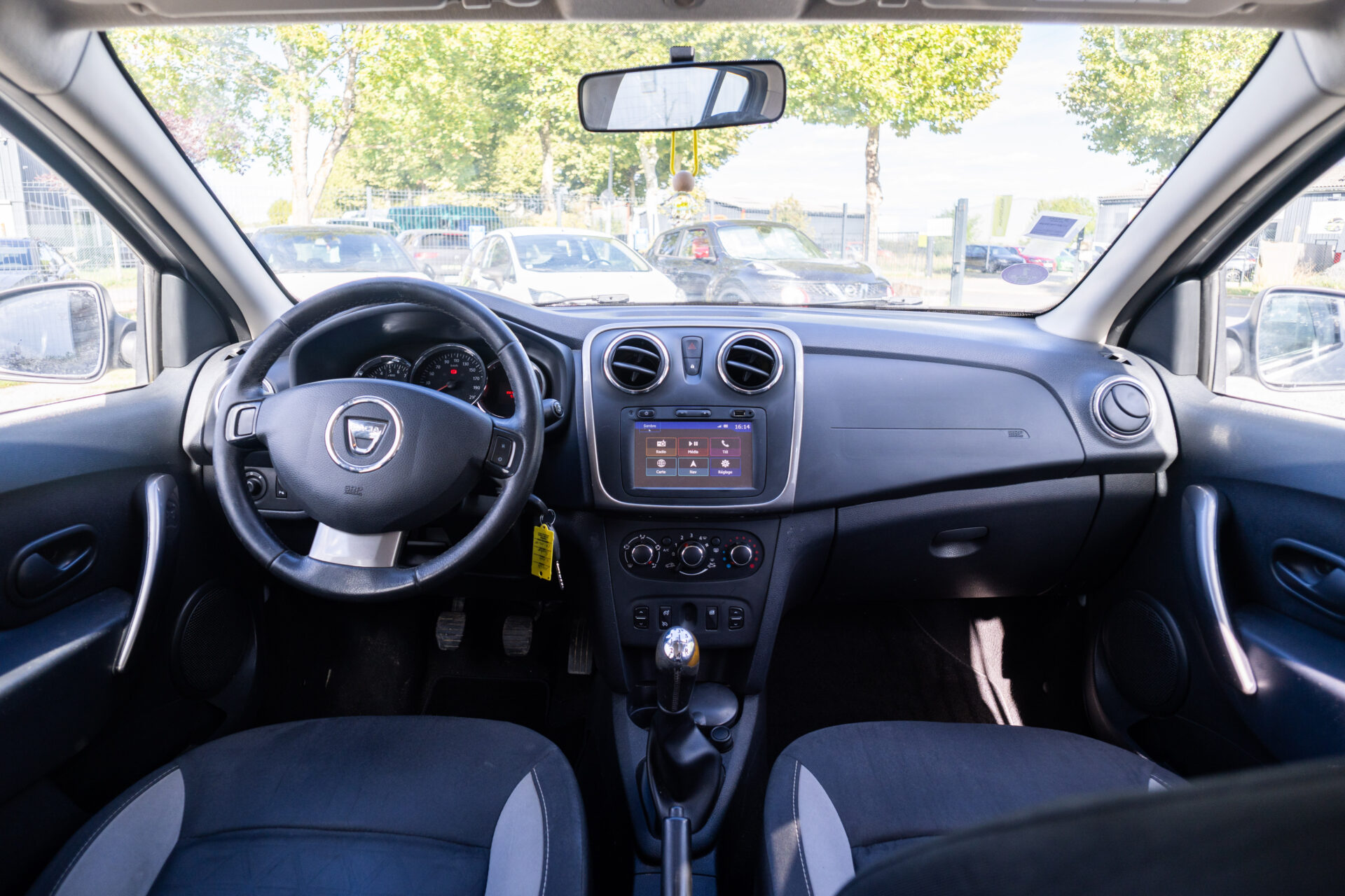 Dacia gris ste